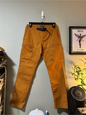 Burton Men's Caramel Cargo Pants with Belt